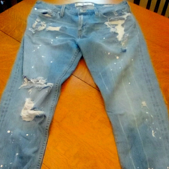 Jean's by Guess - Picture 3 of 4